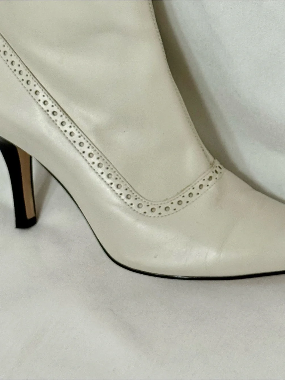 White Pointed Toe Ankle Boots Black Heel 8 Franco Sarto